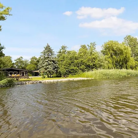 Idyllic House Out To The River